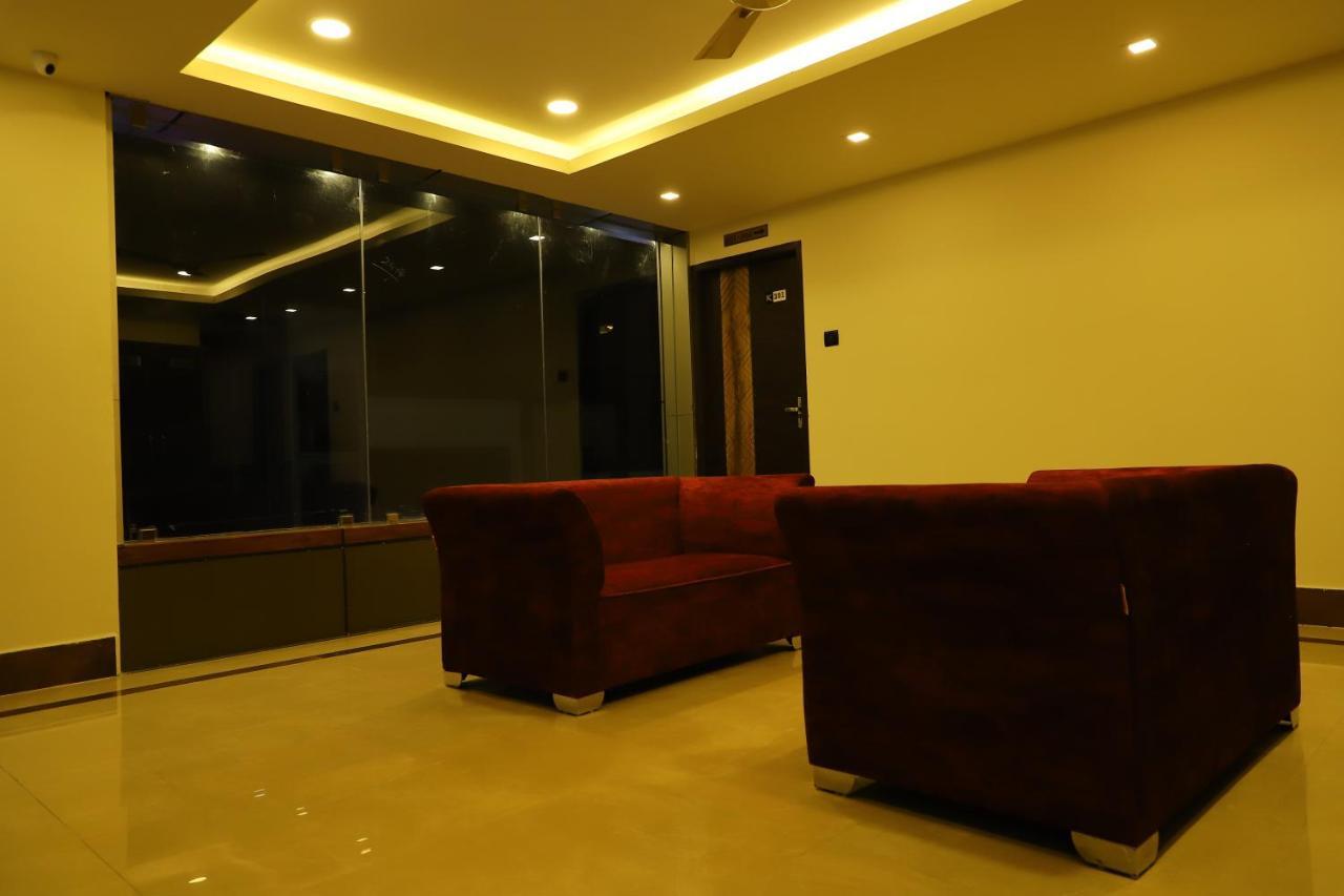 Kans One - Madipakkam Bed & Breakfast 4*