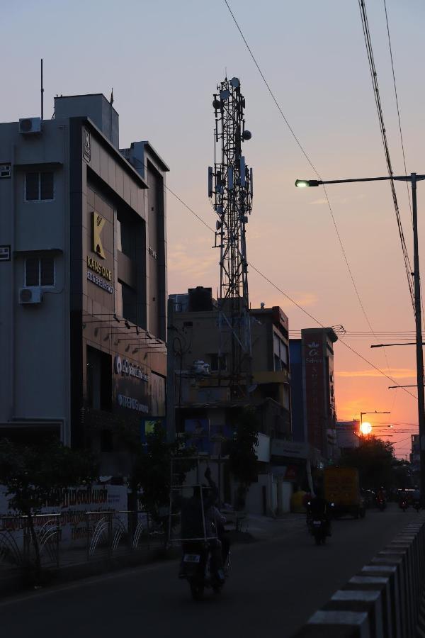 Kans One - Madipakkam Bed & Breakfast Chennai
